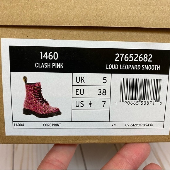 Dr. Martens 1460 Smooth Leather Leopard Print Combat Boots Size 7 Women - Picture 14 of 14